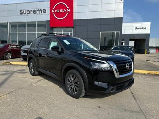 New 2025 Nissan Pathfinder SV image 1