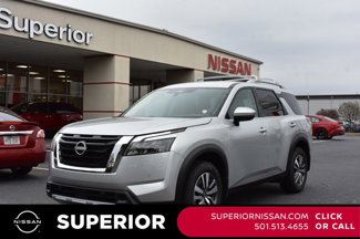 New 2025 Nissan Pathfinder SL image 1