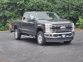 New 2025 Ford F250 XLT w/ FX4 Off-Road Package image 1