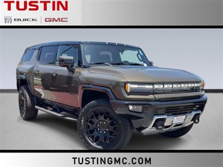 Used 2025 GMC Hummer EV 2X w/ LPO, Dark Essentials Package image 1