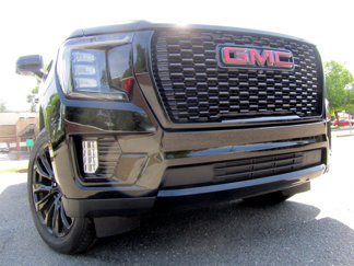 Used 2021 GMC Yukon XL Denali w/ Denali Premium Package image 1