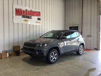 Used 2022 Jeep Compass Trailhawk w/ Trailhawk Convenience Group image 1