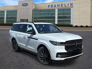 New 2025 Lincoln Navigator Reserve w/ Jet Appearance Package image 1