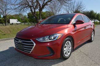 Used 2017 Hyundai Elantra SE image 1