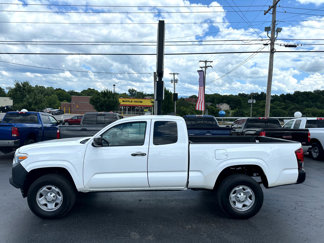 Used 2020 Toyota Tacoma SR5 image 1
