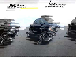 Used 2024 Volkswagen Atlas Cross Sport SE image 1
