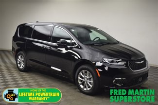 New 2025 Chrysler Pacifica Select image 1