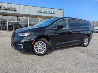 Used 2024 Chrysler Pacifica Touring-L image 1