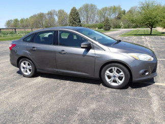 Used 2013 Ford Focus SE image 1
