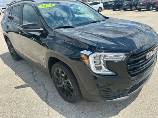 Used 2024 GMC Terrain SLE w/ Driver Convenience Package image 1