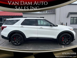 Used 2024 Ford Explorer ST image 1