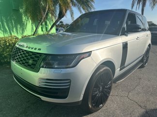 Used 2020 Land Rover Range Rover HSE image 1