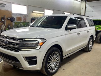 Used 2023 Ford Expedition Max Platinum image 1