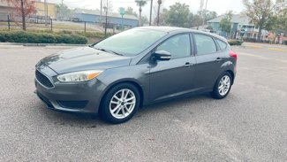 Used 2016 Ford Focus SE image 1