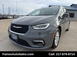 Used 2022 Chrysler Pacifica Touring-L image 1