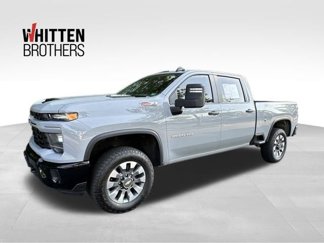 Used 2025 Chevrolet Silverado 2500 Custom w/ Custom Value Package image 1
