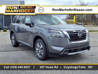 New 2025 Nissan Pathfinder SL image 1