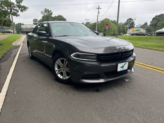 Used 2019 Dodge Charger SXT image 1