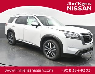 New 2025 Nissan Pathfinder Platinum image 1