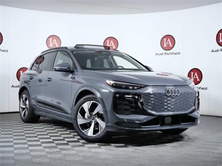 New 2025 Audi Q6 e-tron Prestige image 1
