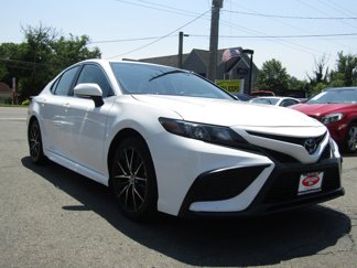 Used 2023 Toyota Camry SE image 1