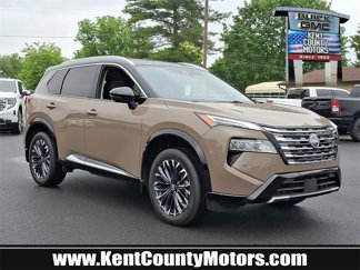 Used 2024 Nissan Rogue Platinum image 1
