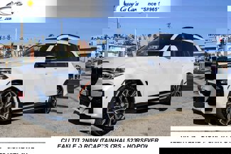 Used 2022 BMW X7 M50i image 1