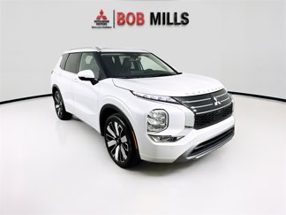 New 2025 Mitsubishi Outlander SEL image 1