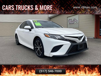 Used 2019 Toyota Camry SE image 1