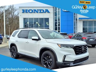 New 2025 Honda Pilot Touring image 1