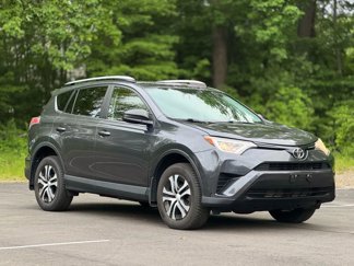 Used 2016 Toyota RAV4 LE image 1