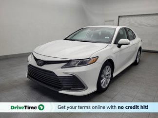 Used 2023 Toyota Camry LE image 1