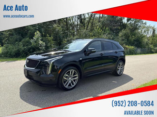 Used 2023 Cadillac XT4 Sport image 1