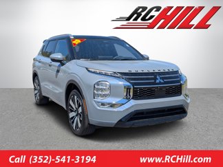 New 2025 Mitsubishi Outlander SEL image 1