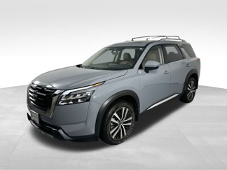 Used 2025 Nissan Pathfinder Platinum w/ Cargo Package image 1