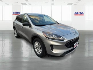 Used 2022 Ford Escape SE image 1