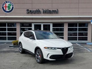 New 2025 Alfa Romeo Tonale w/ Premium Package image 1