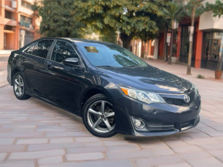 Used 2012 Toyota Camry SE image 1