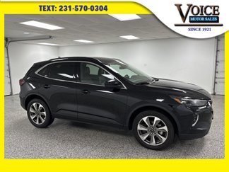 Used 2023 Ford Escape Platinum image 1