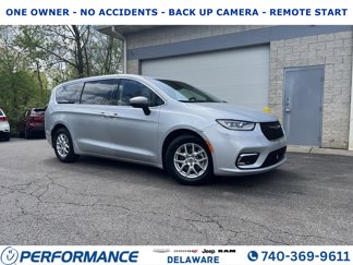 Used 2023 Chrysler Pacifica Touring-L image 1