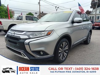 Used 2020 Mitsubishi Outlander ES image 1