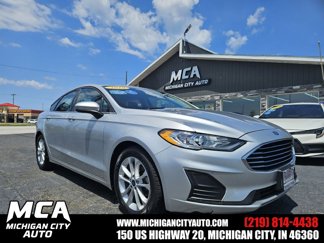 Used 2019 Ford Fusion SE image 1