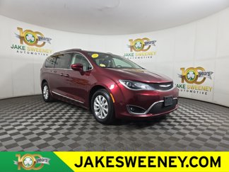 Used 2020 Chrysler Pacifica Touring-L image 1
