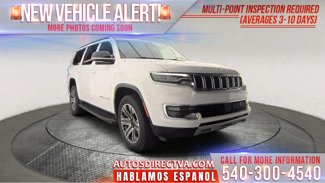 Used 2024 Jeep Wagoneer L Series II w/ Flexible Seating Group image 1