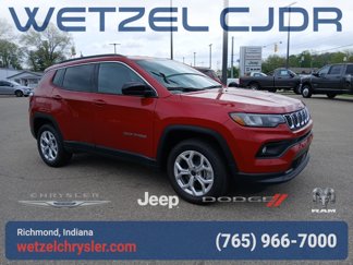 New 2025 Jeep Compass Latitude image 1