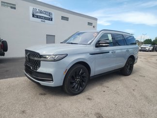 New 2025 Lincoln Navigator Reserve w/ Jet Appearance Package image 1