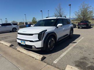 Used 2025 Kia EV9 Land w/ Towing Package image 1