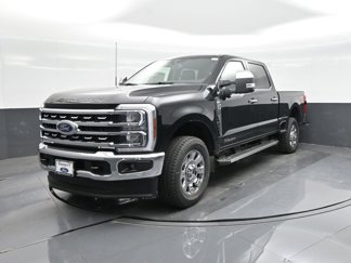 New 2025 Ford F250 4x4 Crew Cab Super Duty image 1