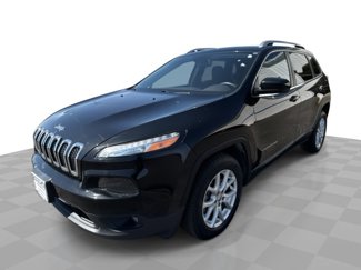 Used 2018 Jeep Cherokee Latitude w/ Safety Group image 1