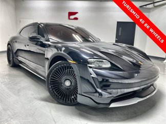 Used 2022 Porsche Taycan 4S w/ Performance Package image 1
